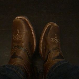 Meet your Posher, Mireya